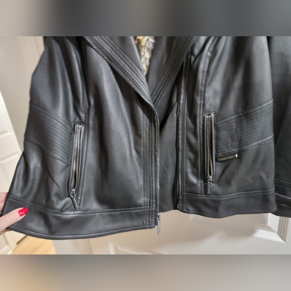 OMG- How cute is this coat- leather jacket by Dennis Basso. Size 12 - Picture 4 of 10